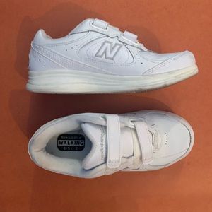 Vintage New Balance 577 Sneakers